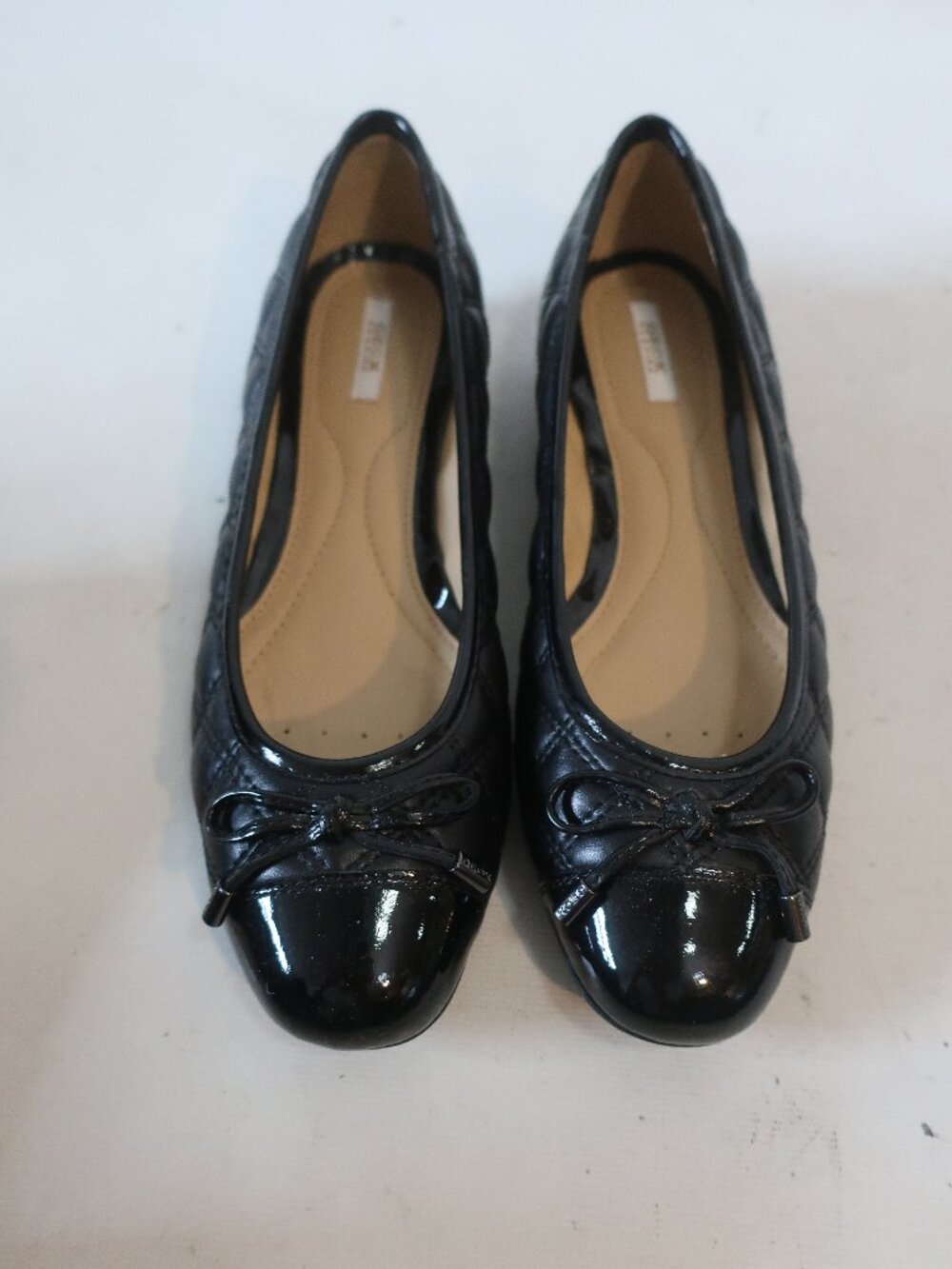 Womens Geox Respira Black Quilted Leather & Patent Leather Ballet Flats 37/7